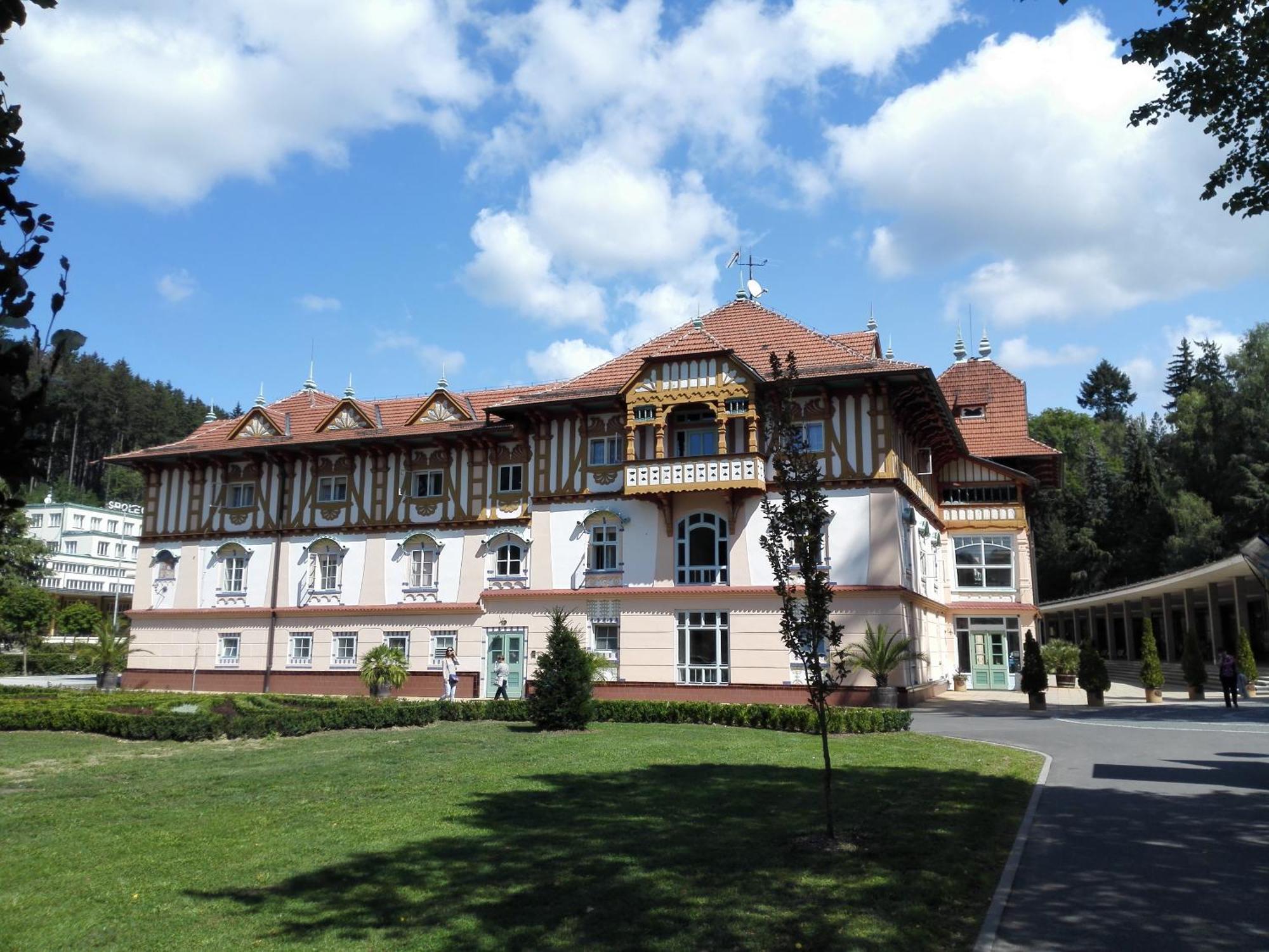 Apartmany Luhacovice Exterior photo